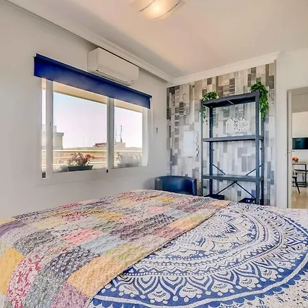 Apartment 113 - Beachfront With Views, Fuengirola