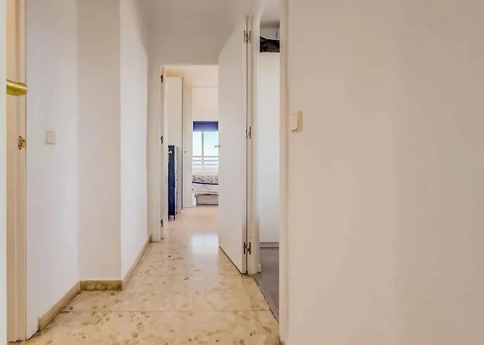 113 - Beachfront With Views, Apartment