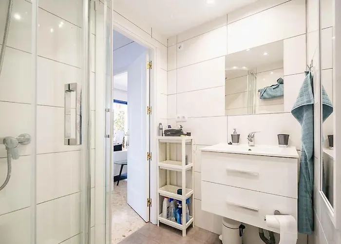 Apartment 113 - Beachfront With Views,