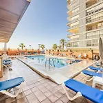 113 - Beachfront With Views, Daire Fuengirola