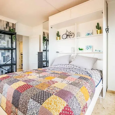 113 - Beachfront With Views, Daire Fuengirola